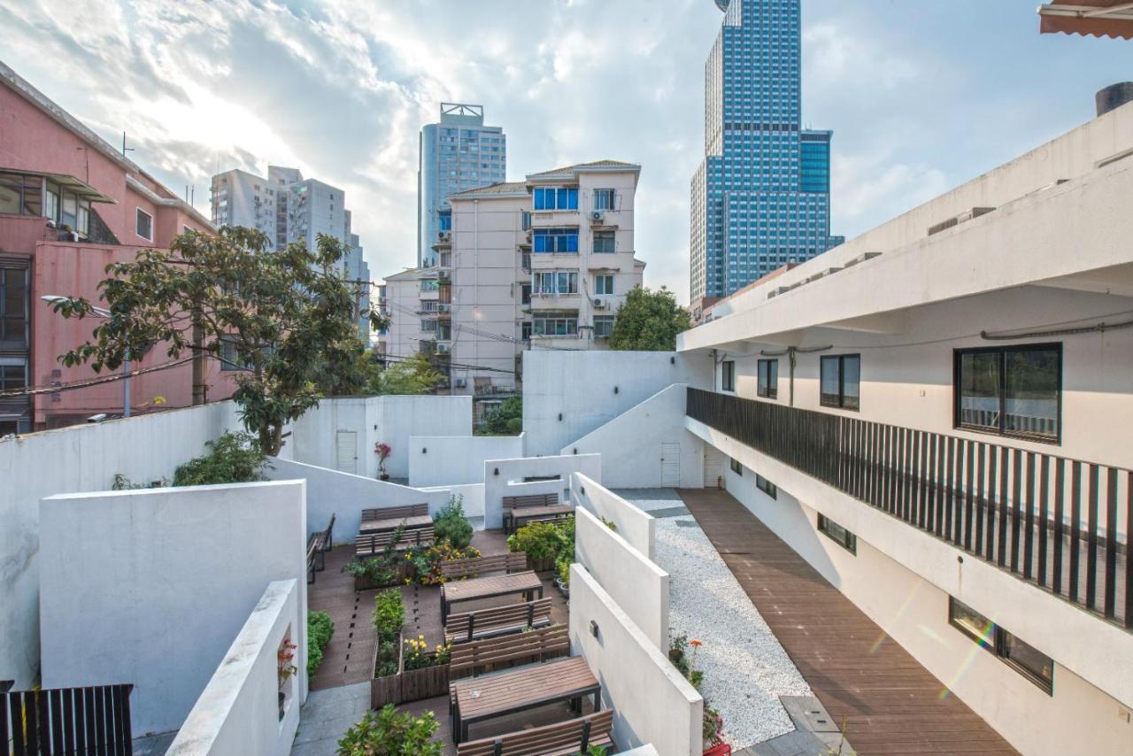 Hidden Garden International Youth Hostel -Near Oriental Pearl &Lujiazui -Garden Social Area -Bar -Cafe -Free Laundry Luggage Storage -24H Front Desk -English Service Shanghai Exterior photo