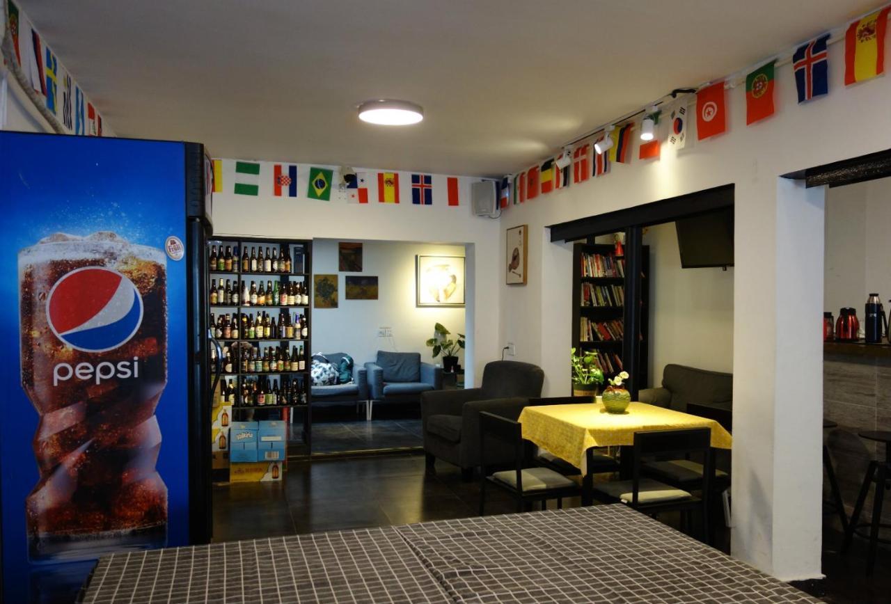 Hidden Garden International Youth Hostel -Near Oriental Pearl &Lujiazui -Garden Social Area -Bar -Cafe -Free Laundry Luggage Storage -24H Front Desk -English Service Shanghai Exterior photo