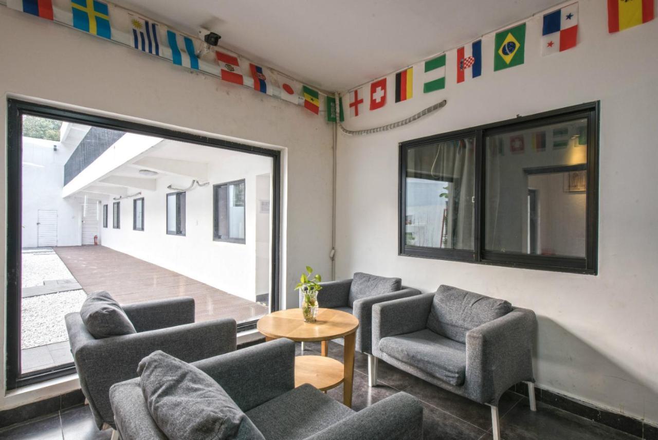 Hidden Garden International Youth Hostel -Near Oriental Pearl &Lujiazui -Garden Social Area -Bar -Cafe -Free Laundry Luggage Storage -24H Front Desk -English Service Shanghai Exterior photo